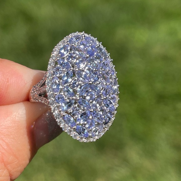 Tanzanite and white zircon floral ring - Picture 7 of 7